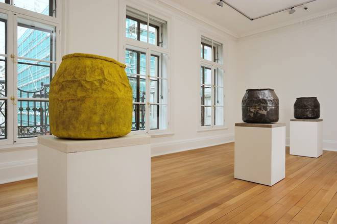 <p>Installation view, Thomas Dane Gallery</p>