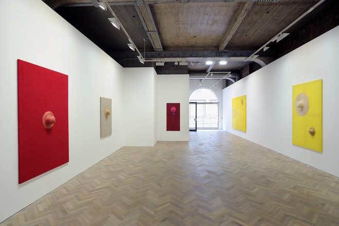 <p>Installation view, Thomas Dane Gallery</p>