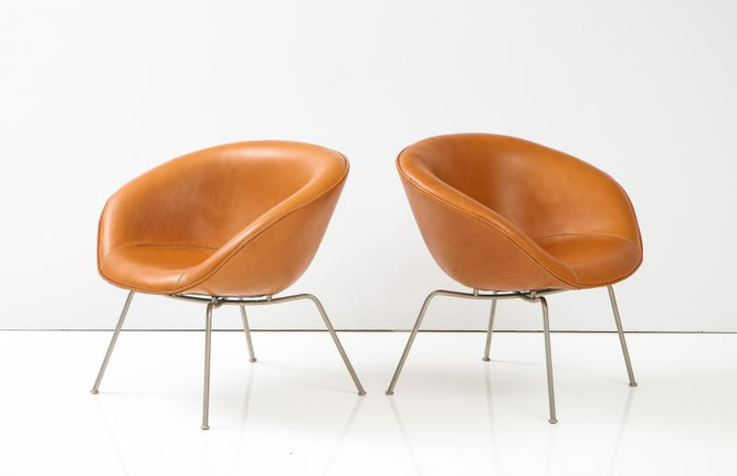 A Pair of Arne Jacobsen Pot Chairs