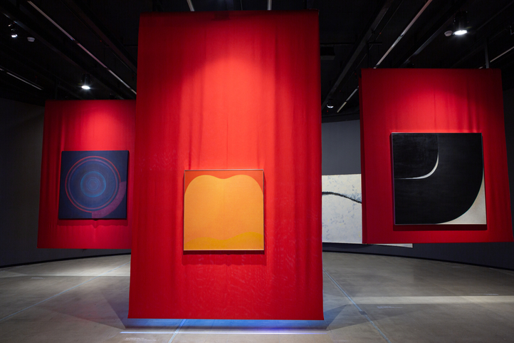 tomie ohtake dançante