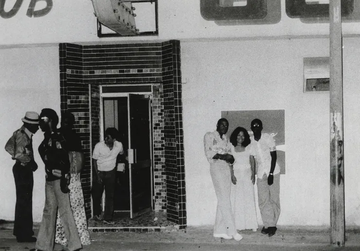 Mao Ishikawa, Red Flower (Akabanaa), 1975-77