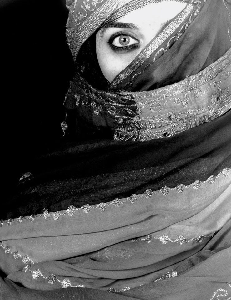 Manal al-Dowayan Wrapped, 2009 Silver Gelatin Print On Fiber Based Paper 51 x 40.5 cm