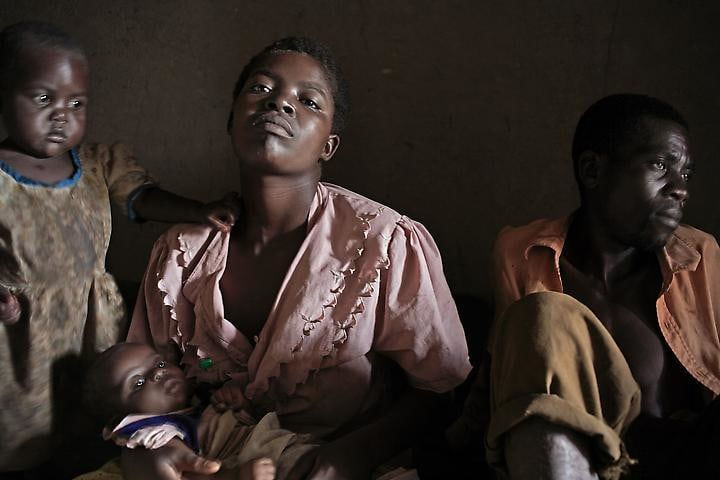 Guy Tillim Series: Petros Village, Malawi, 2006 60 x 87 cm
