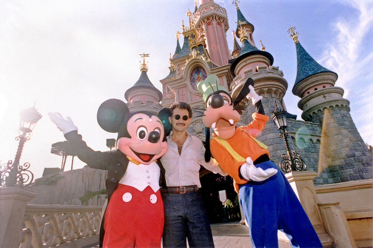 Saudi Prince and billionaire Alwaleed Bin Talal Bin Abdulaziz Al Saud, posing in Disneyland Paris, 1998 Archival Print On Cotton Paper Edition of 5 + 2 AP 70 x 100 cm