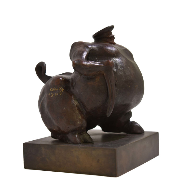 Virus, 2017 Bronze Edition of 8 28 x 22 x 25 cm