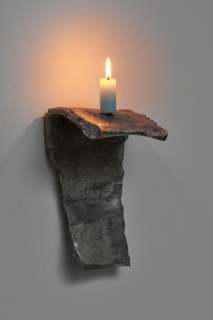 Joe Sweeney Live, Laugh, Love IV, 2019 Cast aluminium Dimensions variable