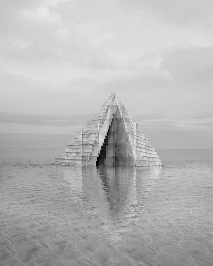 Noémie Goudal, Observatoire V (Pyramide), 2013