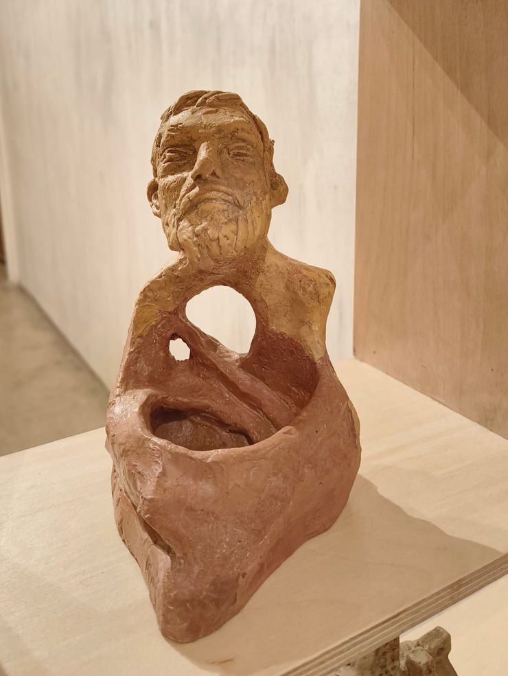 Prabhakar Pachpute, A portrait of a cavity, 2023