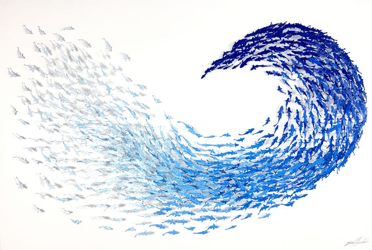 Joel Amit, Wave of Fish (Gradient White to Blue)