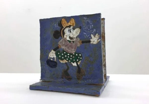 Magdalena Suarez Frimkess, Micky/Minnie Napkin Holder, 1996