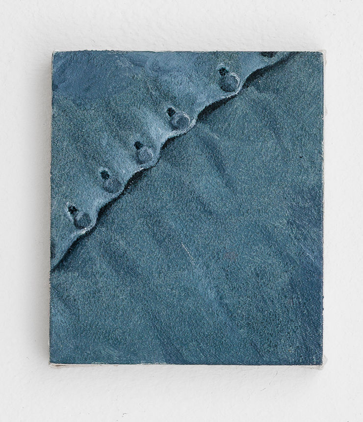 Julia Szczerbowska Untitled, 2025 oil on canvas 18 x 15 cm 7 1/8 x 5 7/8 in