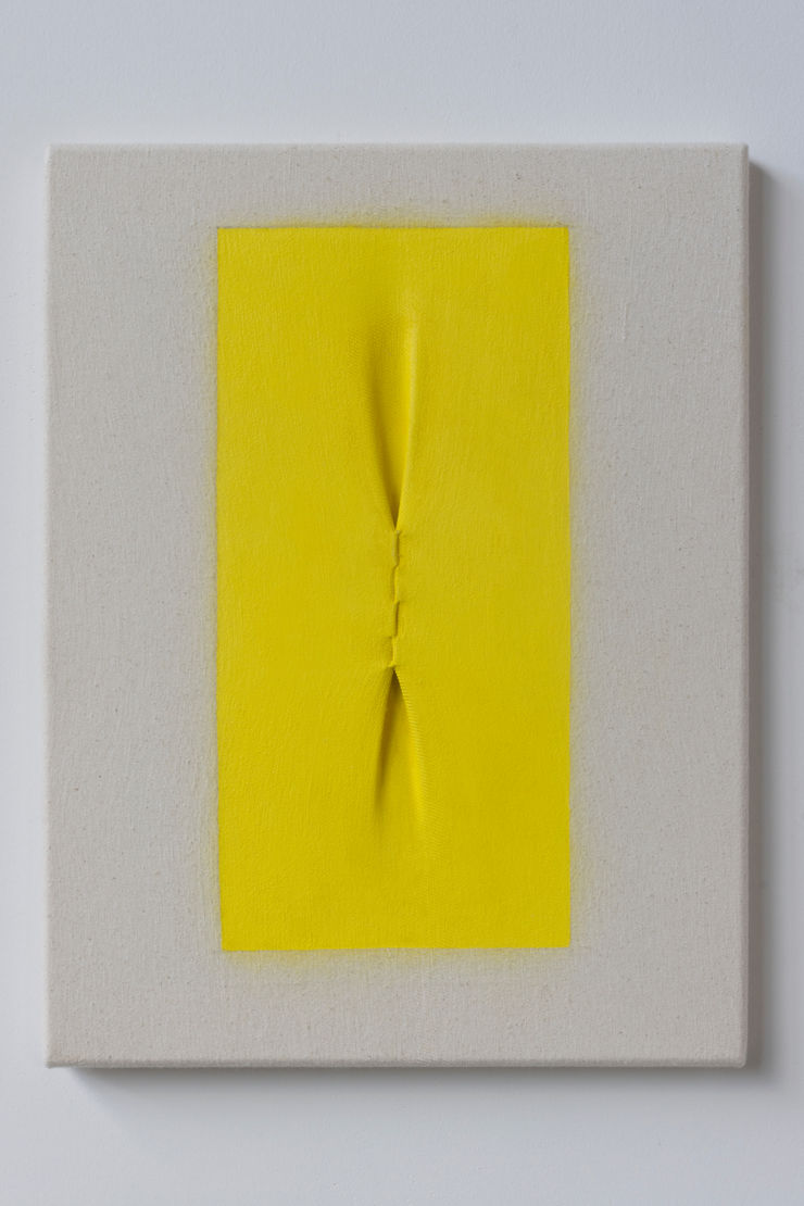 Eli Ping Untitled, 2022 Oil on canvas, thread 40 x 30 cm 15 3/4 x 11 3/4 in