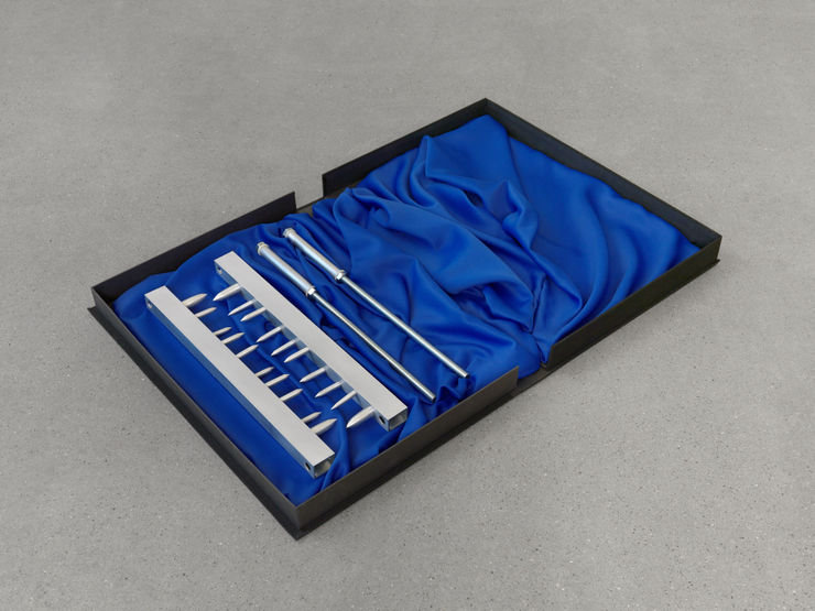 Marie Matusz, The world wants to be deceived therefore deceive it, 2019