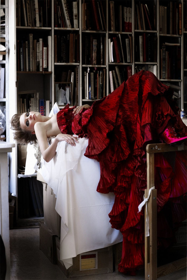 Peter Westh, Tiiu In Red, 2013