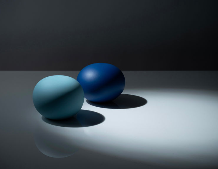 Niisato Akio, Blue Coloured Sphere, 2019