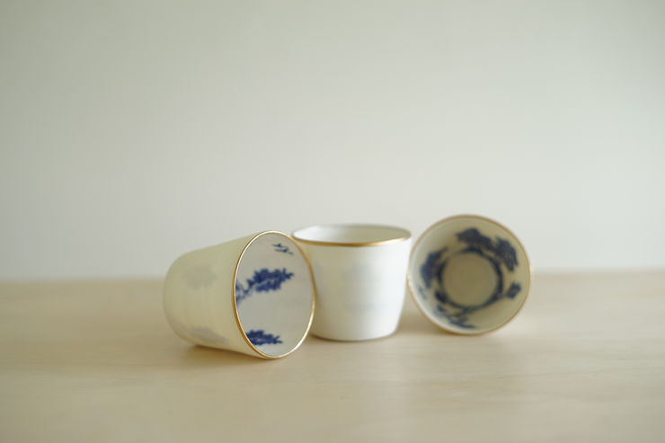 Paul Scott, Trio of Small Beakers