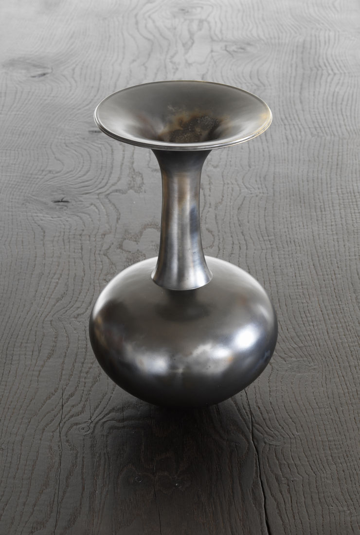 Magdalene Odundo, Untitled Vessel, 1988