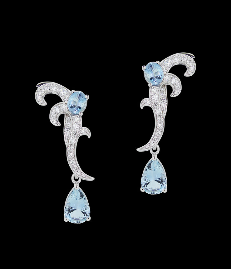 Simone, Parisian Chinois : Versailles Meet East