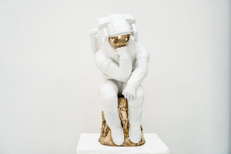 Joseph Klibansky The Thinker, 2018 Polished bronze, spray paint. 60 x 37 x 30 cm 23 5/8 x 14 5/8 x 11 3/4 in