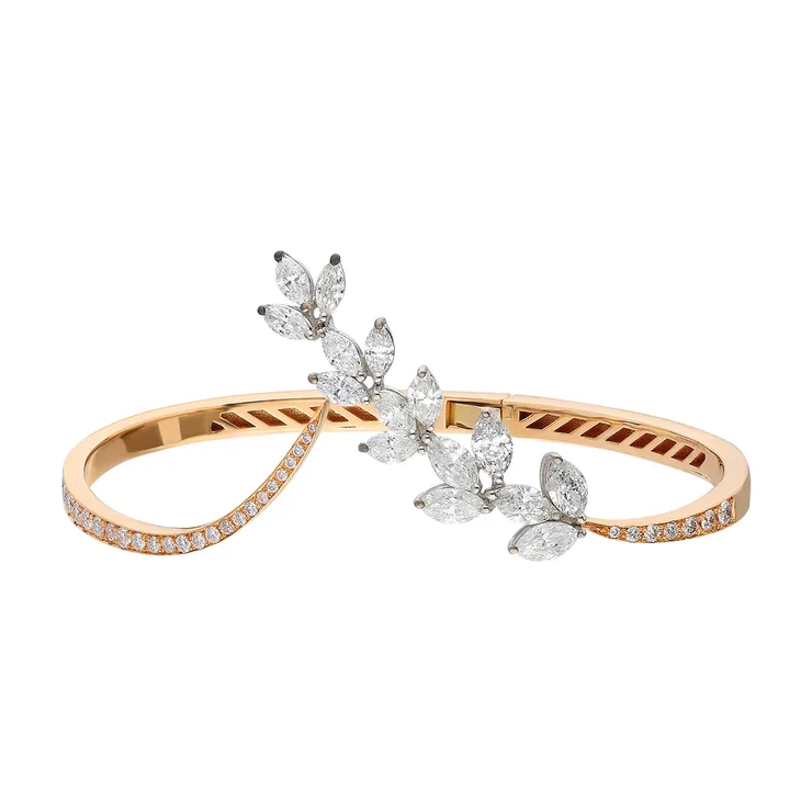 Terzihan Everose: Blossom Bracelet 18k Rose Gold Bracelet with White Diamonds: 3,15ct, F Color VS Clarity Full Cut Solitaire Pieces, marquise shaped.