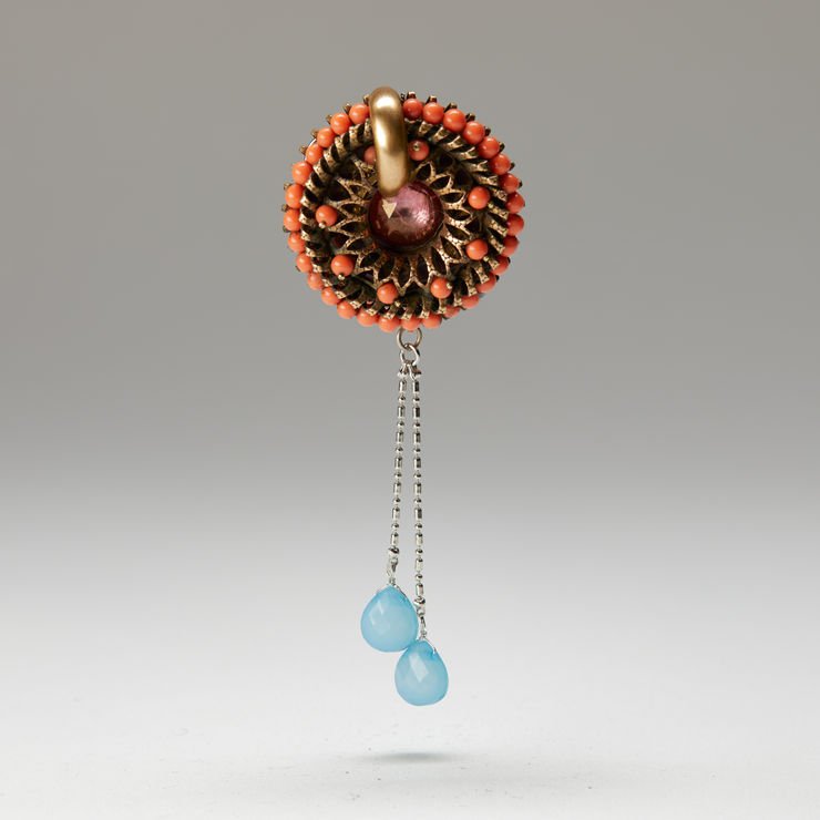 Robert Ebendorf, Round Coral Brooch, 2019