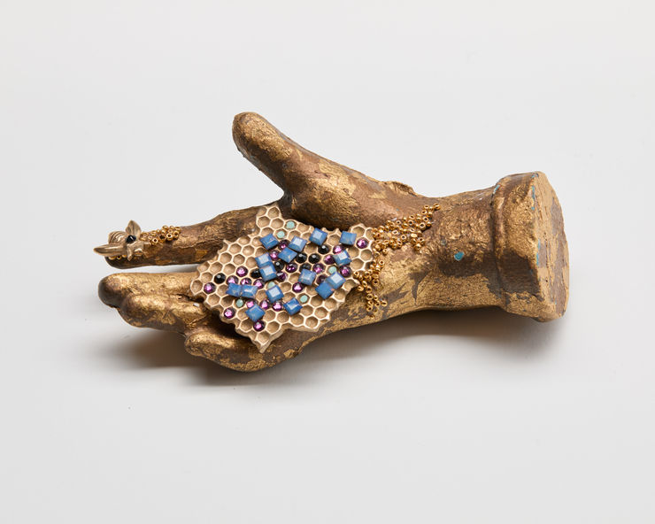 Bunny Tobias, Beauty is in the Eye of the Bee Holder, 2022