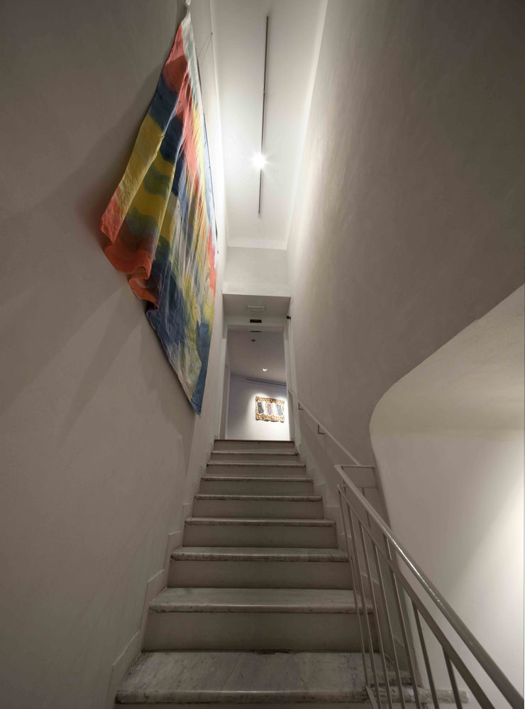 Erbern - Pinelli - Viallat: La pittura in sé - The painting itself – ABC-ARTE Contemporary art Gallery – 2015 Claude Viallat, 023, 1975, 230 x 210 cm - 90 1/2 x 82 5/8 in, acrilico su tessuto Claude Viallat, 001, 2001, 61 x 89 cm - 24 1/8 x 35 1/8 in, acrilico su tessuto