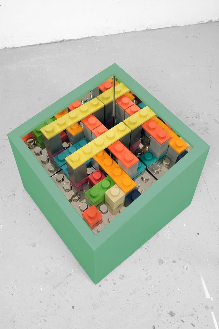 Matteo Negri: particolare Kamigami box / green 2015 ferro cromato, legno e specchio, esemplare unico 67 x 67 x 60 cm