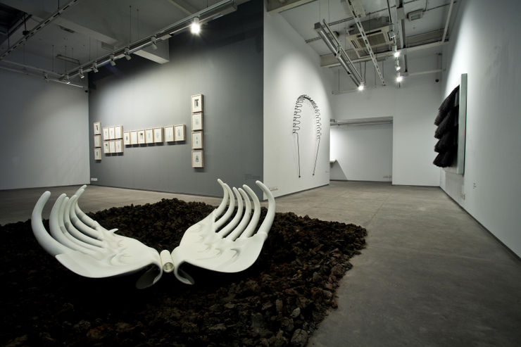 Adip Dutta | I have a face but a face of what I am not | Experimenter-Hindustan Road | August 5 - September 10, 2011