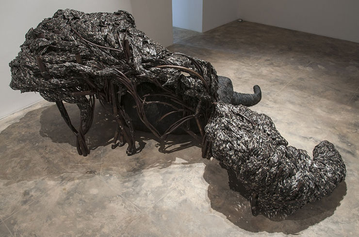 Sakshi Gupta | No Title (From the Series 'Become The Wind'), 2012 - 2013 | Metal scrap, mesh, 328 x 262 x 133 cm | Detail