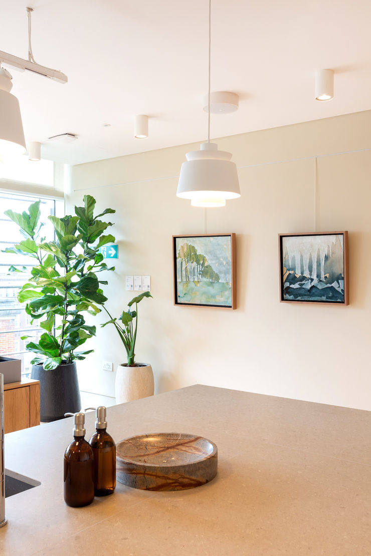 Image courtesy of Demelza Lightfoot Photography