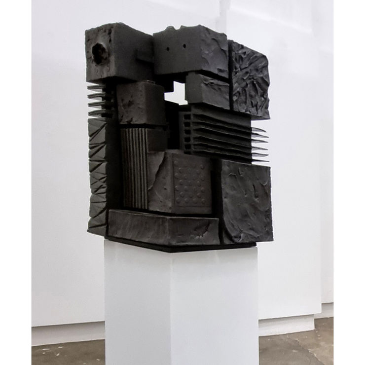 Geoffrey Palmer. From Anxiety to Hope, 2023. Red earthenware, 53 x 36 x 36 cm.