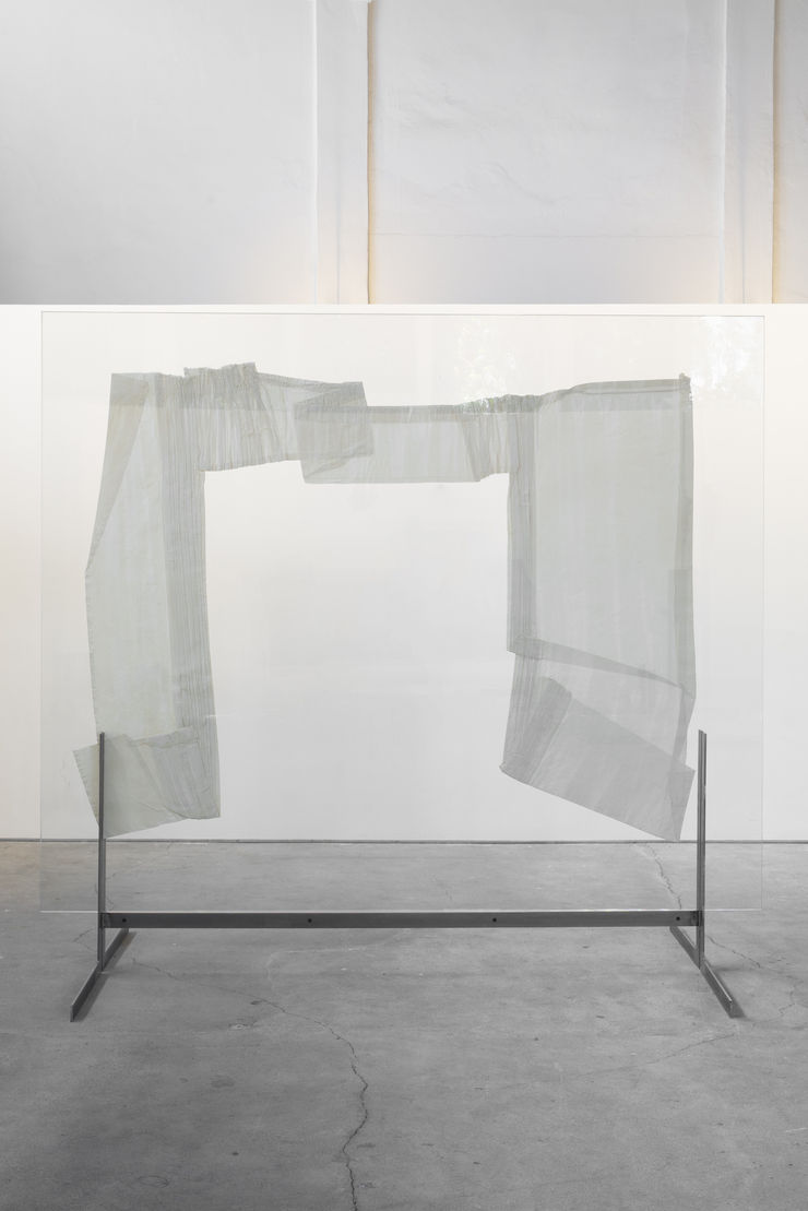 Lukas Gschwandtner Daybed, 2023 Glass, canvas and steel 220 x 240 x 112 cm (86.6 x 94.5 x 44.1 in)