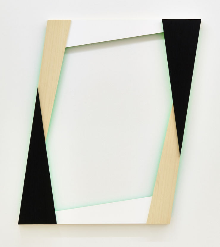 Angles N°7, 2017 akrýl- og flúormálning á við / acrylic and fluorescent paint on wood 105 x 95,5 x 5 cm