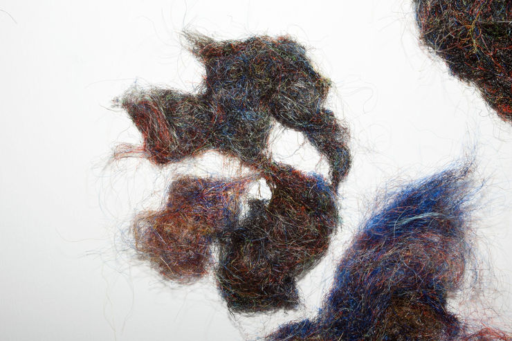 Tilfelli, 2014 gervihár Nonsicle, 2014 synthetic hair ca. 18 x 14 cm HRA0079