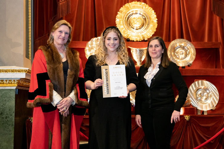Kayla Rimmon receiving her award from Joanna Hardy & Pia Tonna. GCDC Awards 2023 in Goldsmiths Hall