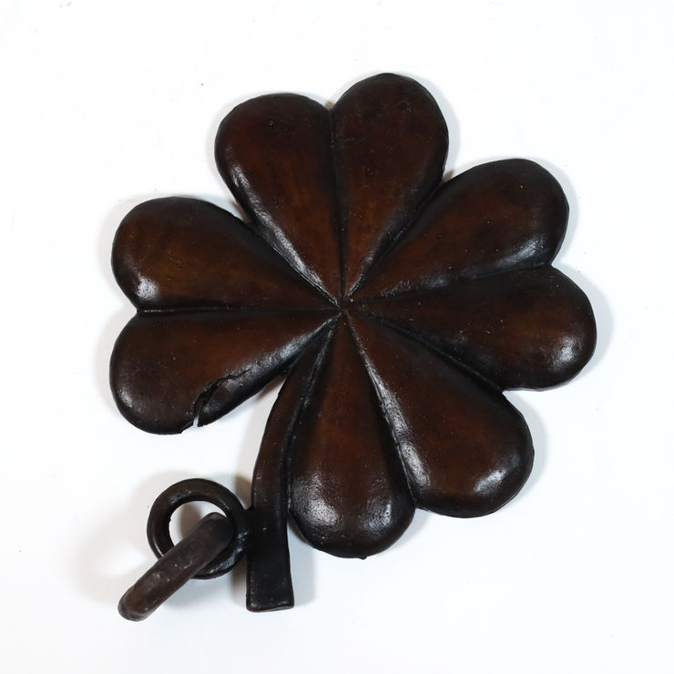 Fiona Garlick Talismans - Flawed Leaf Clover , 2021 Cast bronze 16 x 14 cm
