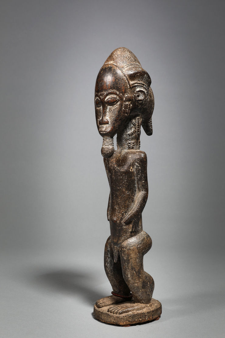 Statue asi&egrave; usu Baule C&ocirc;te d&rsquo;Ivoire 36,5 cm Provenance: Collection fran&ccedil;aise