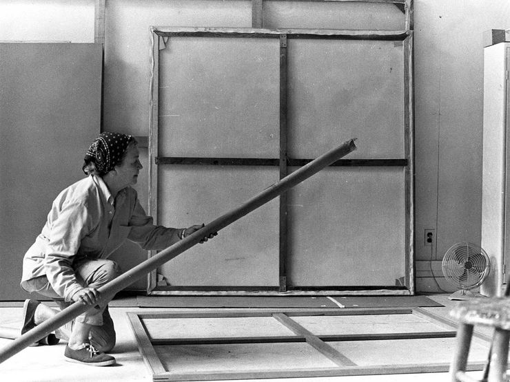 Item of the Week: Perle Fine Stretches a Canvas