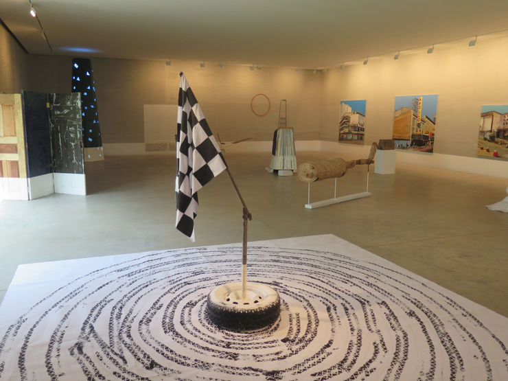 Exposition "Faire de la rue un salon d'exterieur" à la Galerie Cécile Fakhoury à Abidjan 2016 © Cheikh Ndiaye