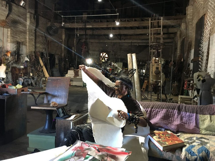 Lonnie Holley in Artnet