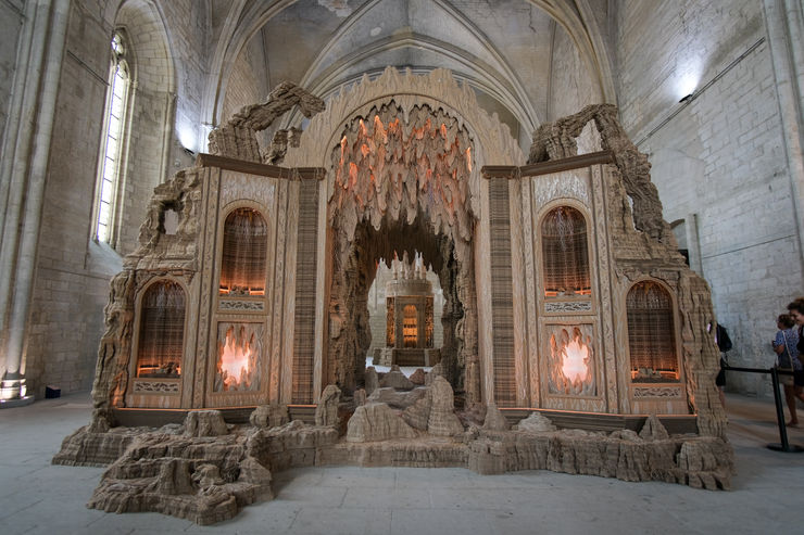 Eva Jospin, Vues d'exposition, Palazzo, 2023. Photo Otresson, Avignon Tourisme.