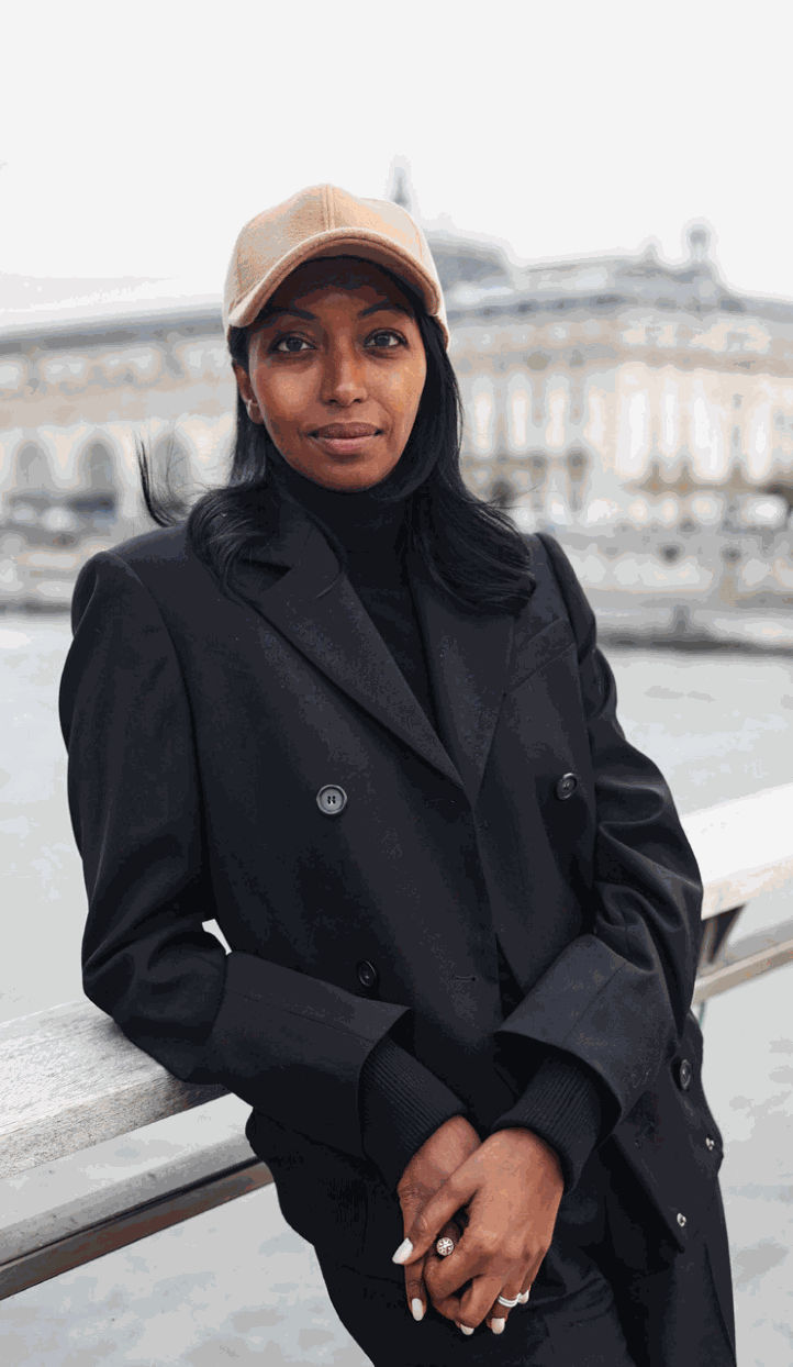 Ibrahim on the pedestrian bridge at the Musée d’Orsay. Photo by Stephanie Füssenich. Courtesy of Konfekt Magazine.