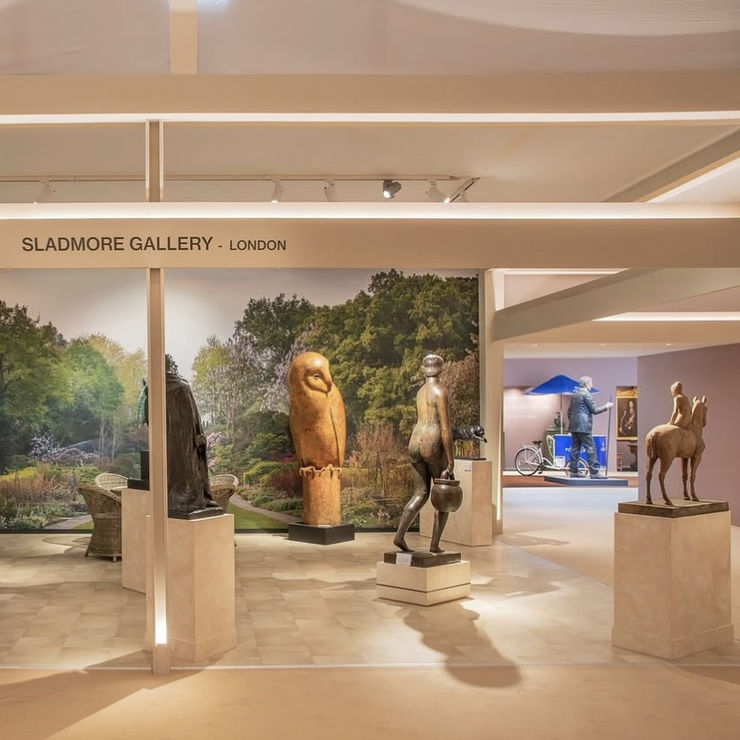 THE SLADMORE LONDON CHRISTMAS EXHIBITION