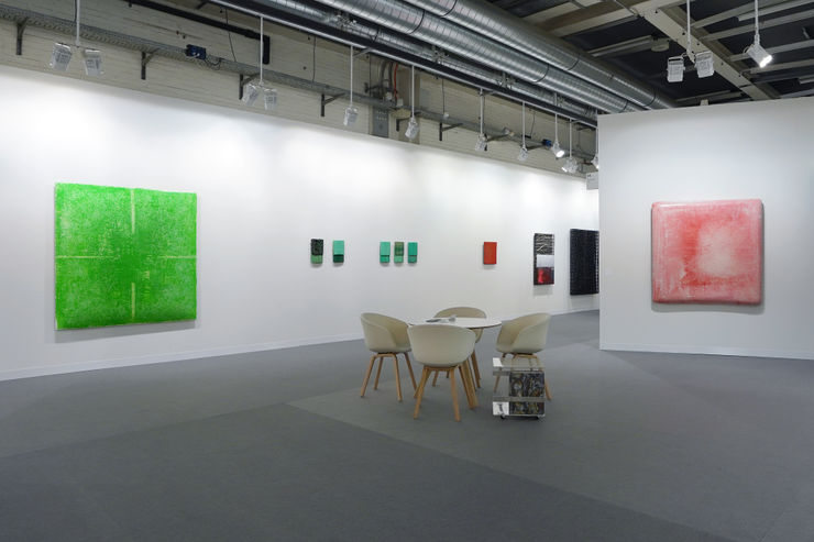 Tina Keng Gallery at Art Basel in Basel, installation view, 2025, Basel, Switzerland. © Tina Keng Gallery 耿畫廊於瑞士巴塞爾藝術展，展場照，2025，巴塞爾，瑞士。© 耿畫廊