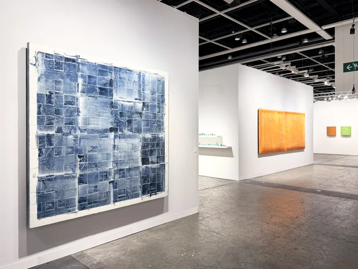 蘇笑柏於 Art Basel Hong Kong 2026耿畫廊展位大獲好評，創下參展十三年以來最佳紀錄；2026 國際展覽版圖全面展開，即將接續登上威尼斯雙年展官方平行展與 Art Basel in Basel 國際舞台