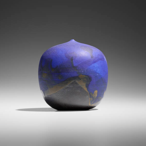 Toshiko Takaezu, Closed Form (with rattle), c.1990