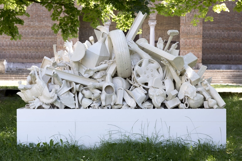 Luchas Fraticidas (March 2–8, 2015: Cerámica Suro Contemporánea, Guadalajara, Jalisco, Mexico), 2015