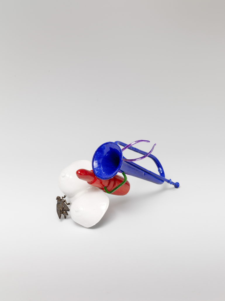 <p>Jean-Luc Moulène, <em>Voyelles, Paris</em>, 2015</p>