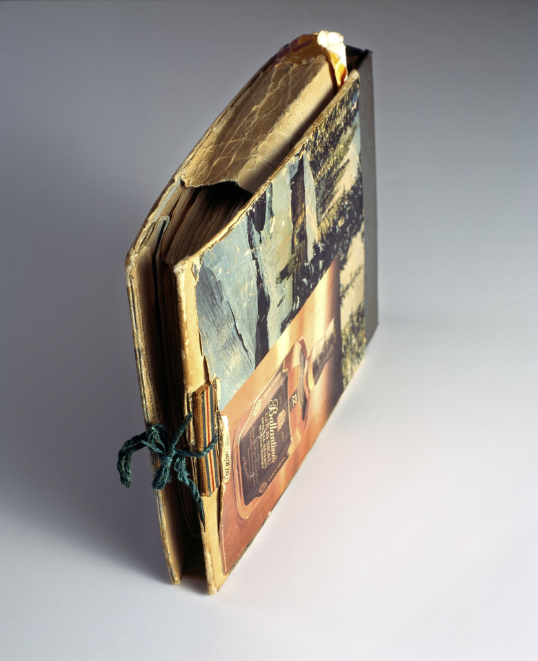 Neruda’s Letters. Nabih Awada’s book of letters from family and friends